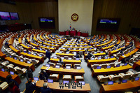 [포토] 헌법재판관 후보자 3명 선출안 국회통과