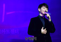 [포토] 노래하는 배우 이건명