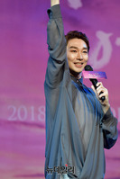 [포토] 젠더리스 월하 역 맡은 배우 김호영