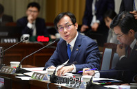 [포토] 서울시국정감사, 질의하는 김영우 의원