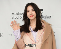 [포토] 가을여자 배우 이청아