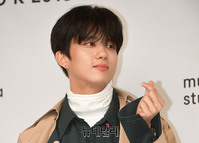 [포토] B.A.P 영재 손하트