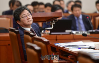 [포토] 기재위 국감 참석한 유승민 의원