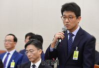 [포토] 보건복지위 국감, 증인으로 출석한 정상봉 신경외과장