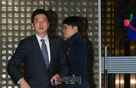 [포토] 1심서 각 벌금700만원, 법원 나서는 '김세의-윤서인'