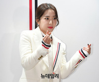 [포토] 산다라박, 상큼한 하트