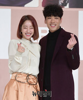 [포토] 비켜라운명아서 호흡 맞추는 서효림-박윤재