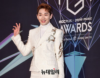 [2018MGA] 레드카펫 밟는 배우 김호영