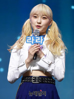 [포토] 데뷔 인사말하는 드림노트 라라