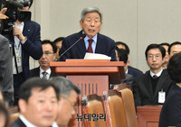 [포토] 현안보고 하는 유인태 국회 사무총장