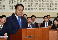 [포토] 법사위 찾은 이용주 민주평화당 의원