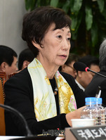 [포토] 국회 운영위 출석한 최영애 국가인권위원장