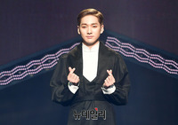 [포토] 돌아온 뉴이스트W 아론