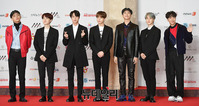 [2018AAA] 레드카펫 찾은 방탄소년단