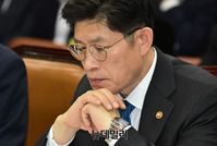 [포토] 생각하는 노형욱 국무조정실장