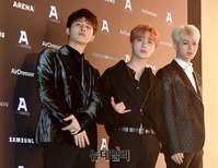 [포토] 그룹 아이콘, 에이어워즈 컨템포러리 부문 수상