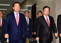 [포토] 최고위 참석하는 김병준-김성태
