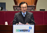[포토] 모두발언 하는 이해찬 더불어민주당 대표
