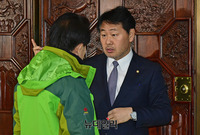 [포토] 대화 나누는 정동영-김관영