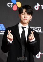 [2018MAMA] 김동한 "시상식 왔어요"