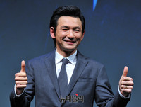 [포토] 황정민, 엄지 '척척'