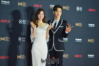 [포토] 3번째 호흡 맞추는 이특-진세연 "저희 잘어울리죠?"