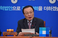 [포토] 발언하는 이해찬 더불어민주당 대표