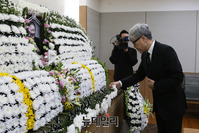 [포토] 故전태관 빈소 찾은 봄여름가을겨울 김종진