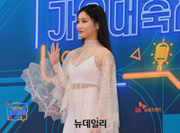 [가요대축제] 청하, 새 하얀 섹시미