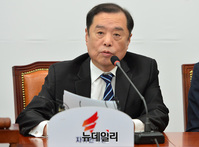 [포토] 발언하는 김병준 한국당 비대위원장