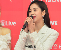 [포토] 목소리도 예쁜 지수