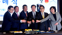 [포토] 건배하는 5당 대표와 최승재 연합회장