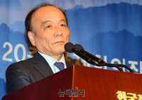 [포토] 시민사회 합동 신년회, 축사하는 전원책