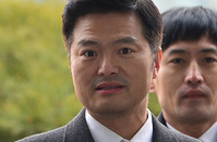 [포토] 3번째 검찰 출석한 김태우 전 청와대 수사관