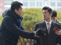 [포토] 질문에 답하는 김태우 수사관