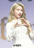 [포토] 컴백한 여자친구 리더 '소원'