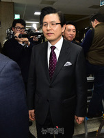 [포토] 입장하는 황교안 전 국무총리