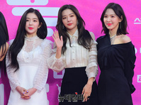 [서울가요대상] 레드벨벳, 추위에도 상큼미모 뽐내는 중