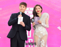 [서울가요대상] 권혁수-한초임 "서가대 레드카펫 MC에요"
