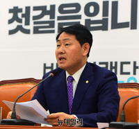 [포토] 발언하는 김관영 바른미래당 원내대표