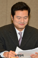 [포토] 미소짓는 김태우 전 수사관