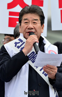 [포토] 탈원전 반대하는 강석호 한국당 의원