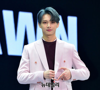 [포토] 세븐틴 준, 시크한 매력