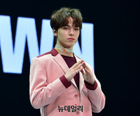 [포토] 세븐틴 버논, 걸어다니는 조각상