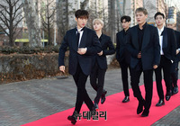 [가온차트] 레드카펫 오른 아이콘