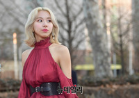 [가온차트] 영화속 주인공처럼 등장하는 트와이스 채영