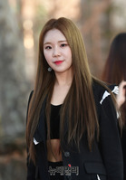 [가온차트] 모모랜드 주이, 수줍게 드러낸 복근