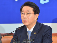 [포토] 발언하는 조정식 민주당 정책위의장