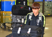 [포토] 국가대표 김진수, 시크한 표정으로 입국