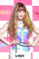 [포토] 무지개 헤어스타일, 네온펀치 백아